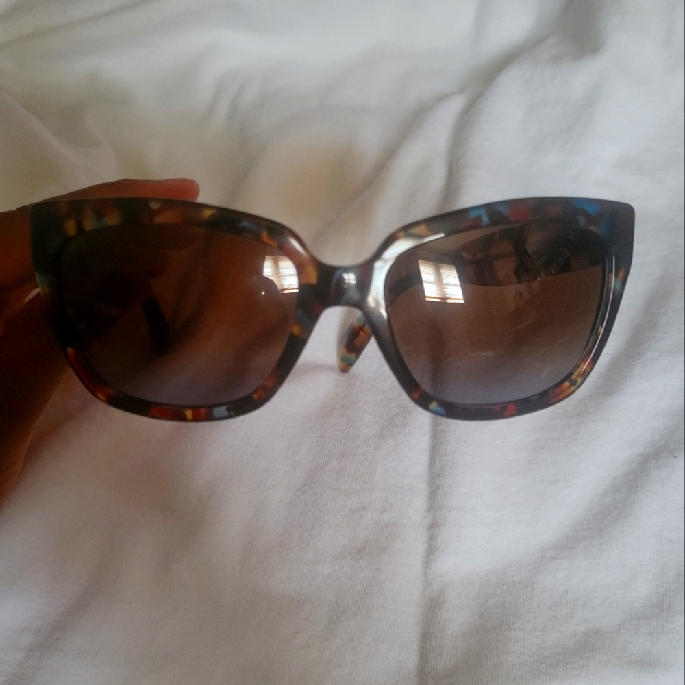 PRADA SUNGLASSES